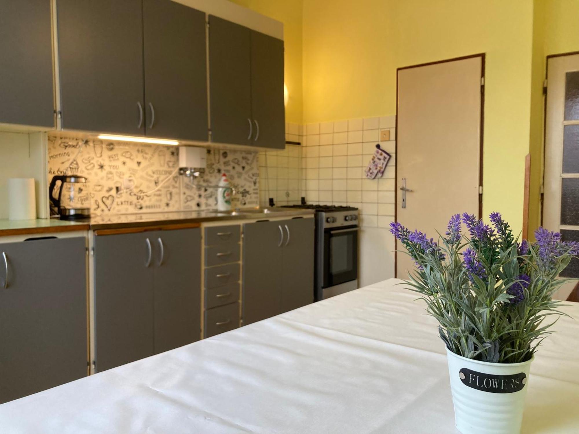 Spacious Apartment - Free Parking! Prag Exteriör bild